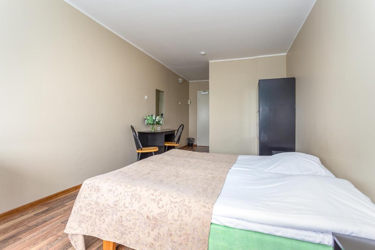 Hotel Dzingel Tallinn Kültér fotó