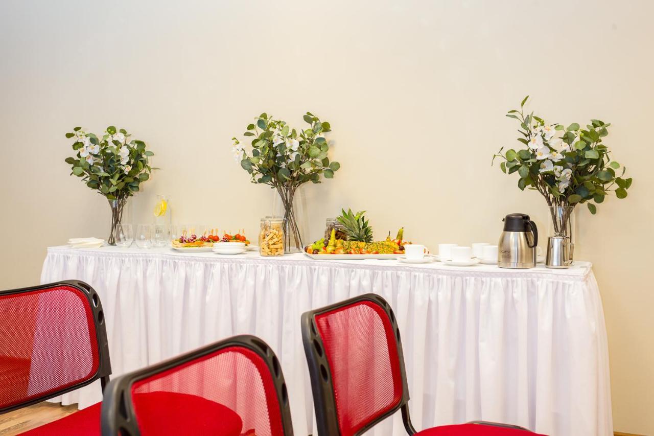 Hotel Dzingel Tallinn Kültér fotó